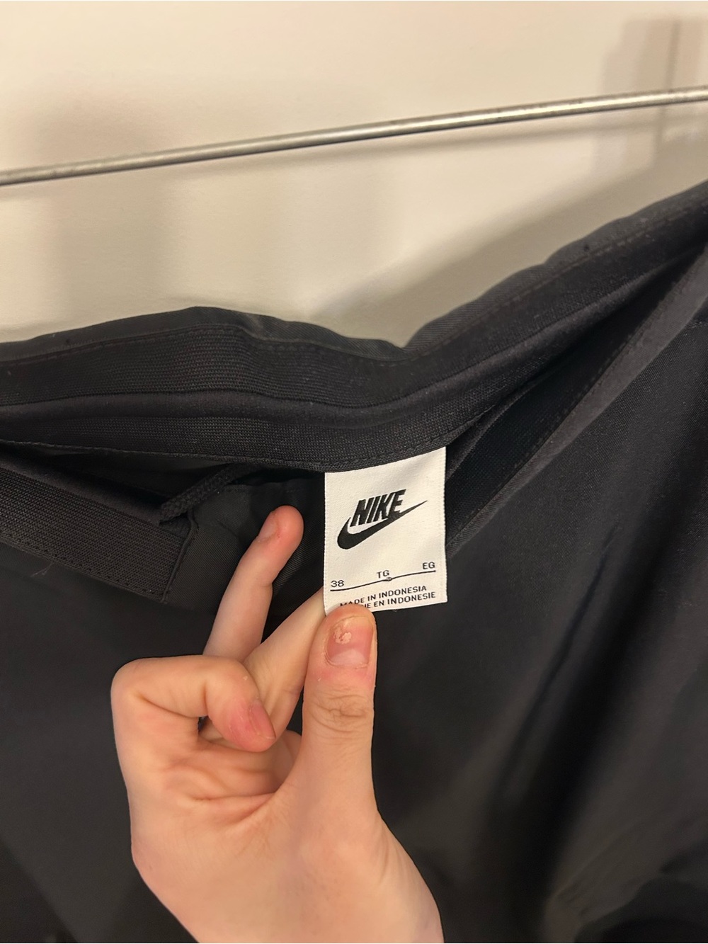 Like New Nike Men's Sportswear Tech Essentials Woven Unlined Cargo Pants - Picture 6 of 14